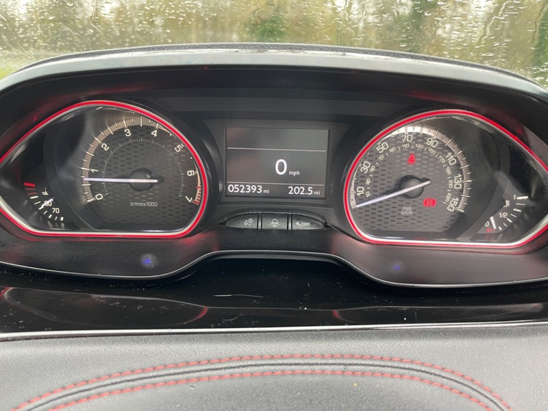 Used Peugeot 208 2014 for sale - 76665905: Photo 22