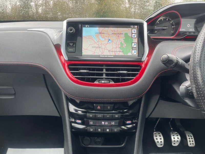 Used Peugeot 208 2014 for sale - 76665905: Photo 24