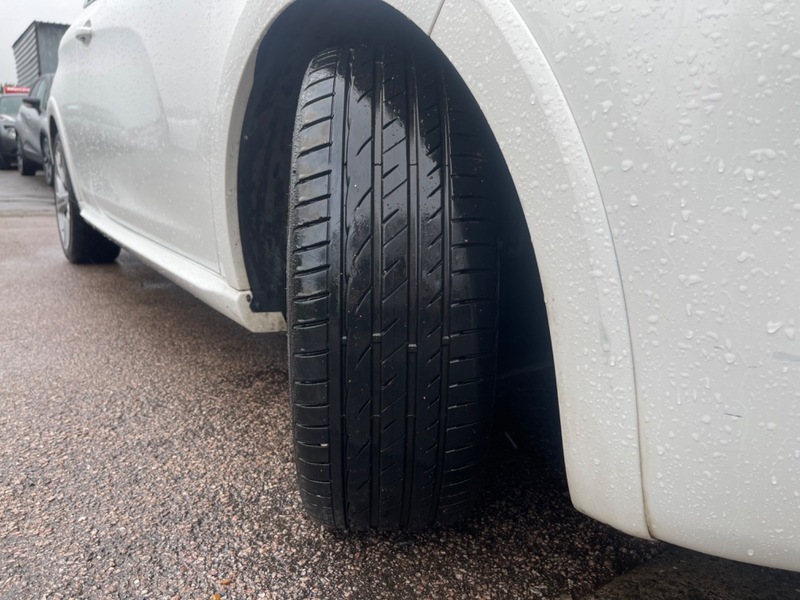 Used Peugeot 208 2014 for sale - 76665905: Photo 29