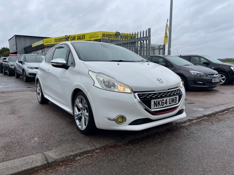 Used Peugeot 208 2014 for sale - 76665905: Photo 3