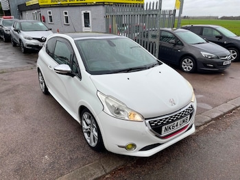 Used Peugeot 208 2014 for sale - 76665905: Photo