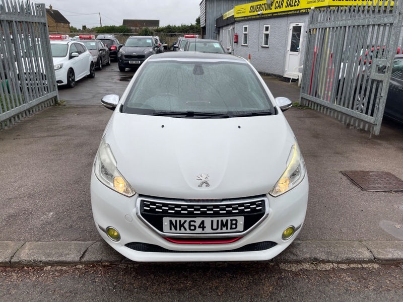 Used Peugeot 208 2014 for sale - 76665905: Photo 6
