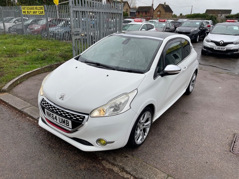 Used Peugeot 208 2014 for sale - 76665905: Photo 8