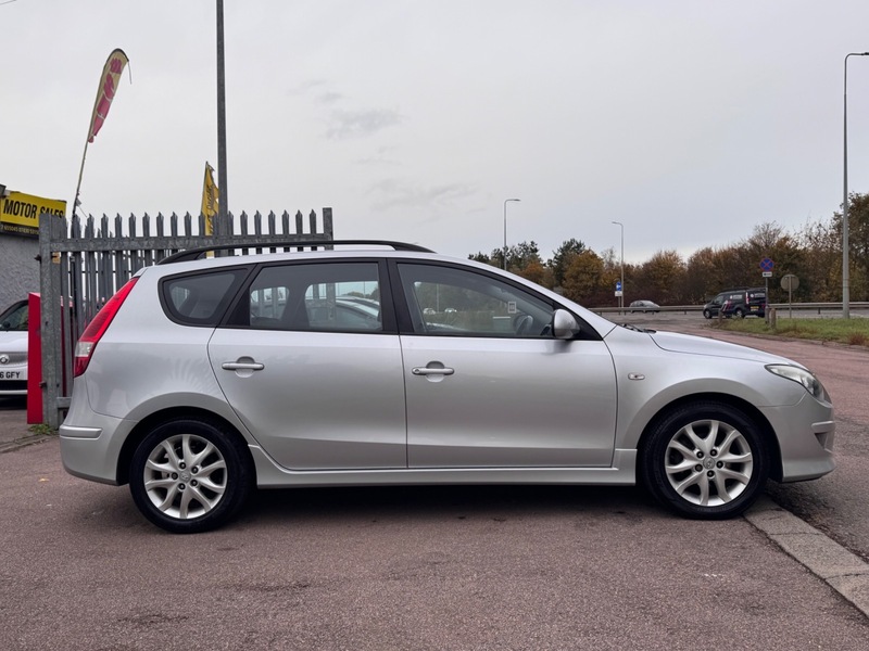 Used Hyundai i30 2010 for sale - 76418046: Photo 15