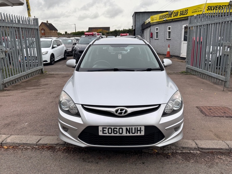 Used Hyundai i30 2010 for sale - 76418046: Photo 2