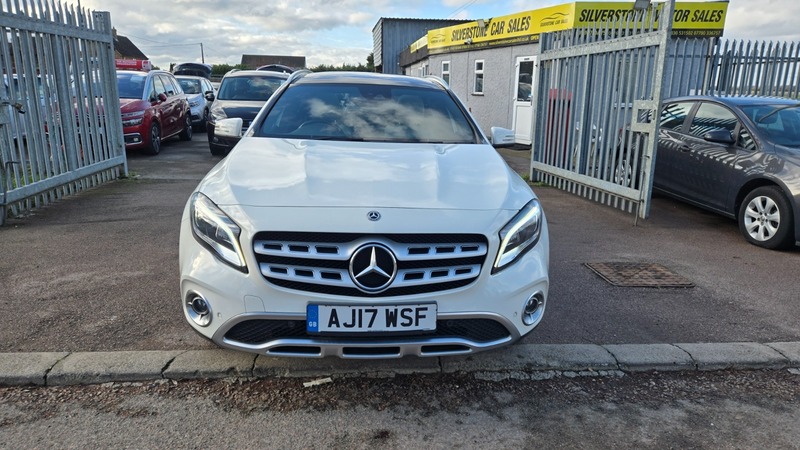 Used Mercedes-Benz GLA 2017 for sale - 77264140: Photo 2