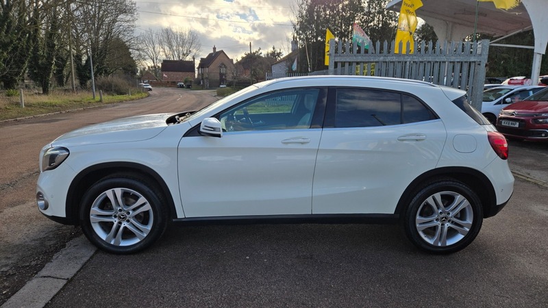 Used Mercedes-Benz GLA 2017 for sale - 77264140: Photo 8