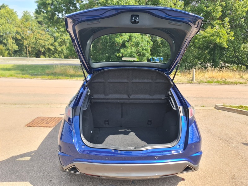 Vehicle 33