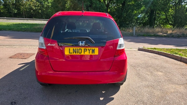 Used Honda Jazz 2010 for sale - 75542957: Photo 14