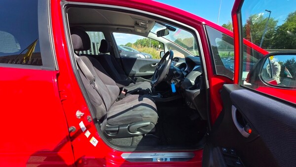 Used Honda Jazz 2010 for sale - 75542957: Photo 18