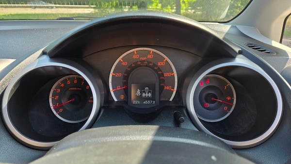Used Honda Jazz 2010 for sale - 75542957: Photo 32