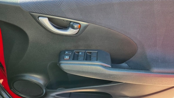 Used Honda Jazz 2010 for sale - 75542957: Photo 35