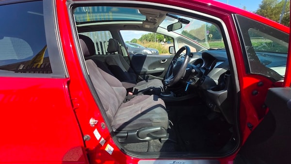 Used Honda Jazz 2010 for sale - 75542957: Photo 37