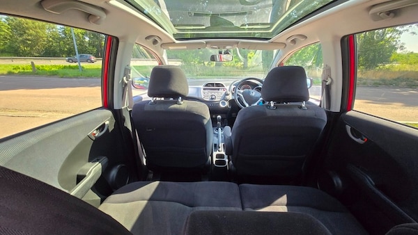 Used Honda Jazz 2010 for sale - 75542957: Photo 38