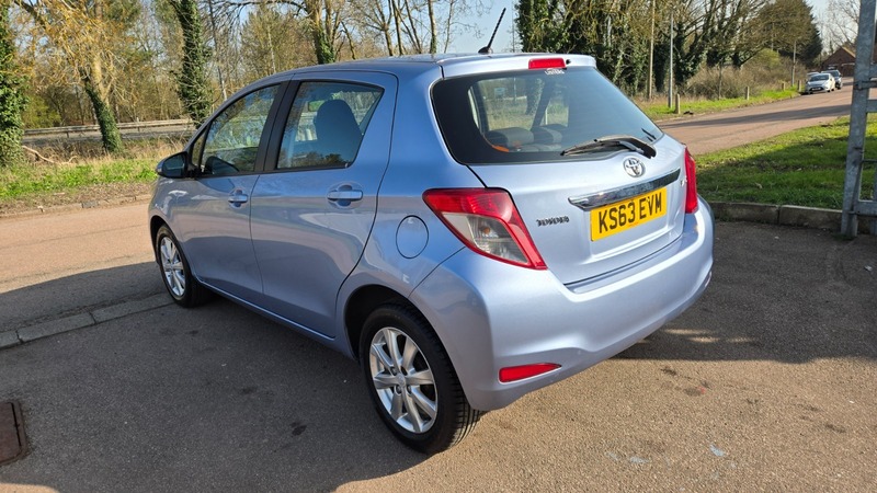 Used Toyota Yaris 2013 for sale - 77766013: Photo 10