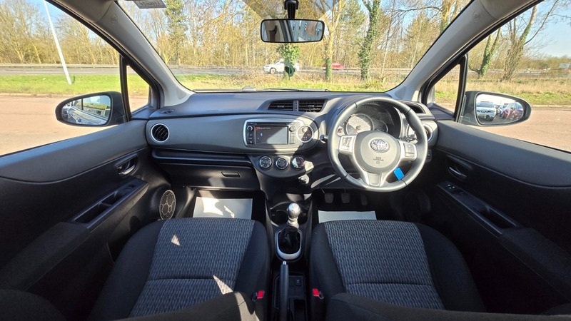 Used Toyota Yaris 2013 for sale - 77766013: Photo 27