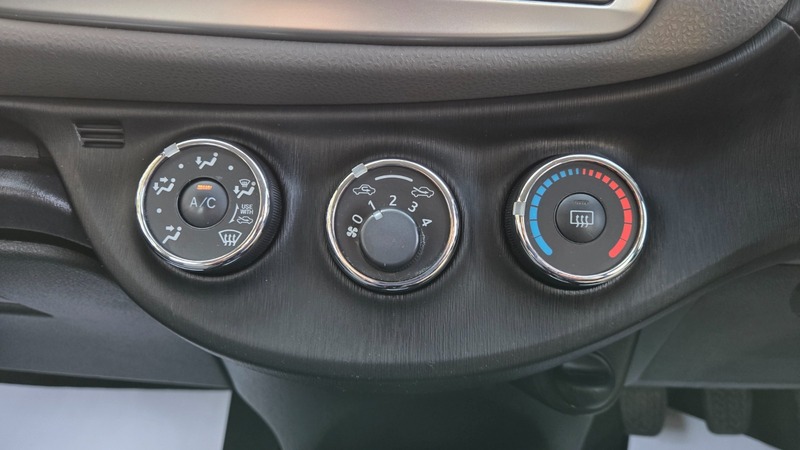 Used Toyota Yaris 2013 for sale - 77766013: Photo 30