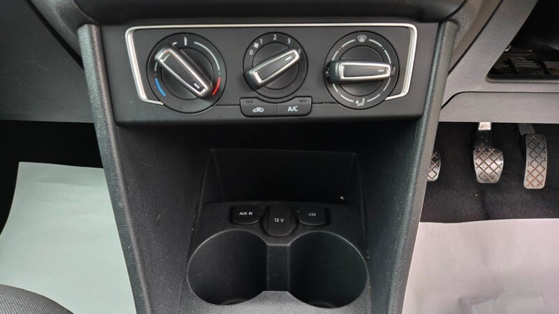 Used Volkswagen Polo 2016 for sale - 77792634: Photo 28