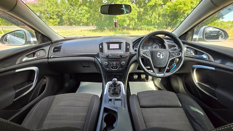 Used Vauxhall Insignia 2013 for sale - 77906084: Photo 2