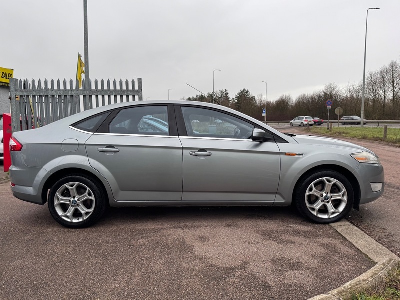 Used Ford Mondeo 2010 for sale - 76924074: Photo 14