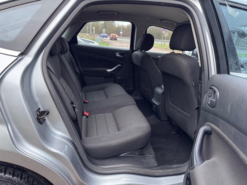 Used Ford Mondeo 2010 for sale - 76924074: Photo 18