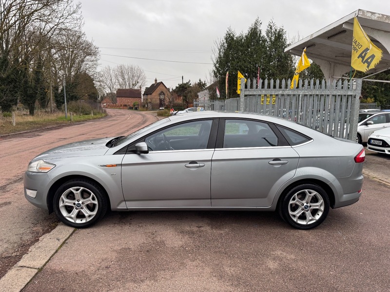 Used Ford Mondeo 2010 for sale - 76924074: Photo 19