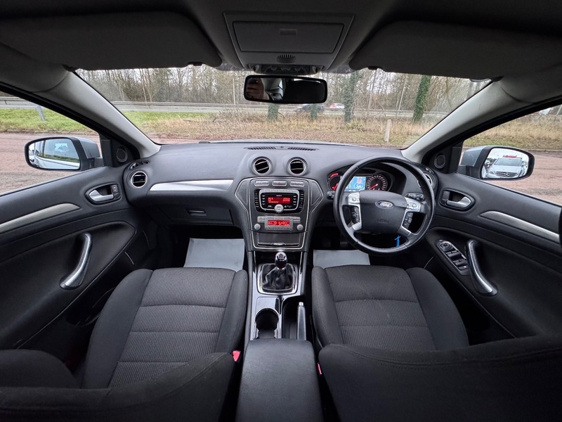 Used Ford Mondeo 2010 for sale - 76924074: Photo 28