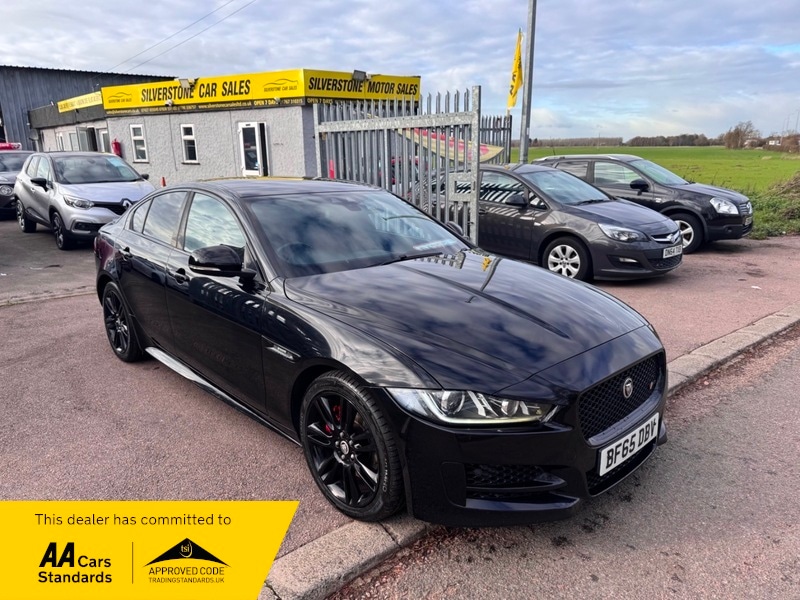Used Jaguar XE 2015 for sale - 76686861: Photo 1