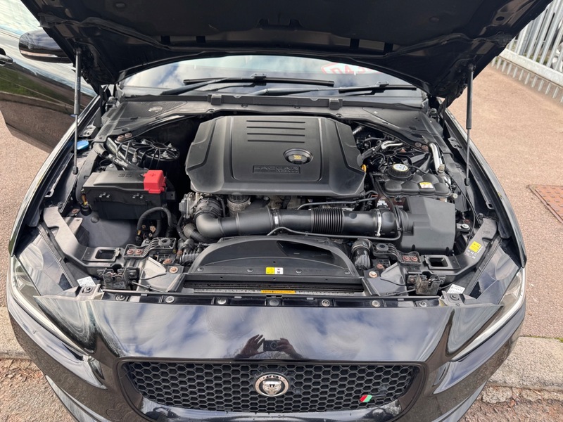 Used Jaguar XE 2015 for sale - 76686861: Photo 33