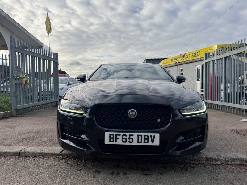 Used Jaguar XE 2015 for sale - 76686861: Photo 6