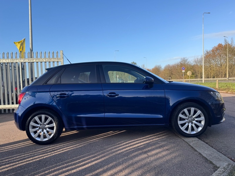 Used Audi A1 2014 for sale - 76605339: Photo 15
