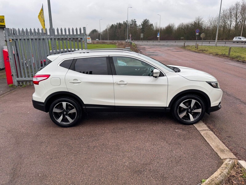 Used Nissan Qashqai 2016 for sale - 77409196: Photo 13