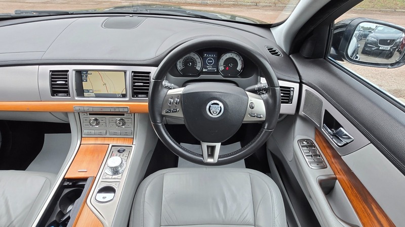 Used Jaguar XF 2010 for sale - 77328837: Photo 27