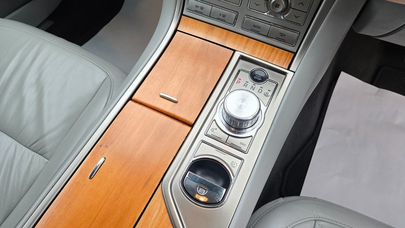 Used Jaguar XF 2010 for sale - 77328837: Photo 30