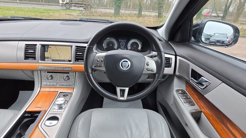 Used Jaguar XF 2010 for sale - 77328837: Photo 36