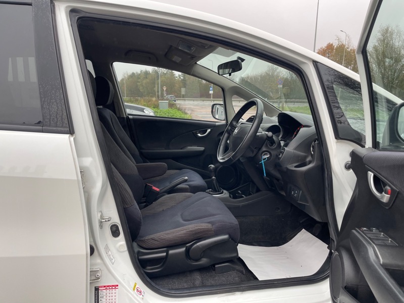 Used Honda Jazz 2013 for sale - 76591296: Photo 17