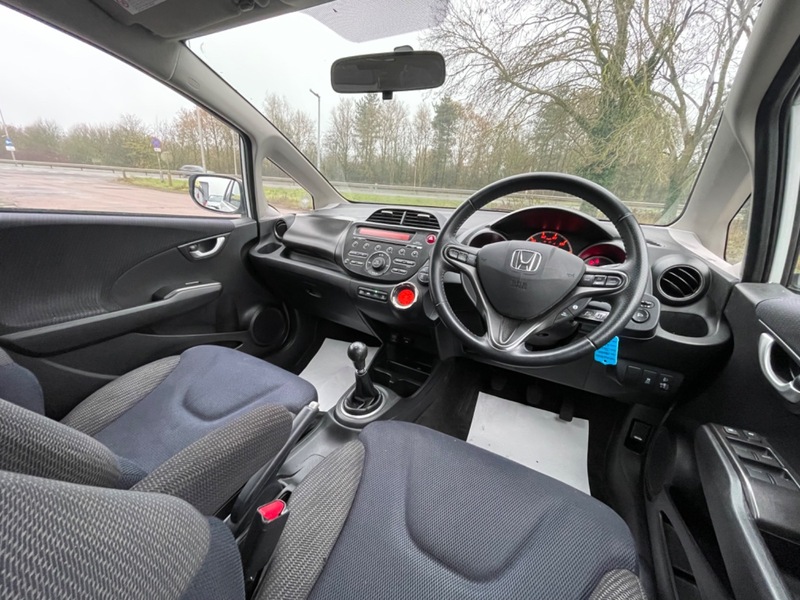 Used Honda Jazz 2013 for sale - 76591296: Photo 21