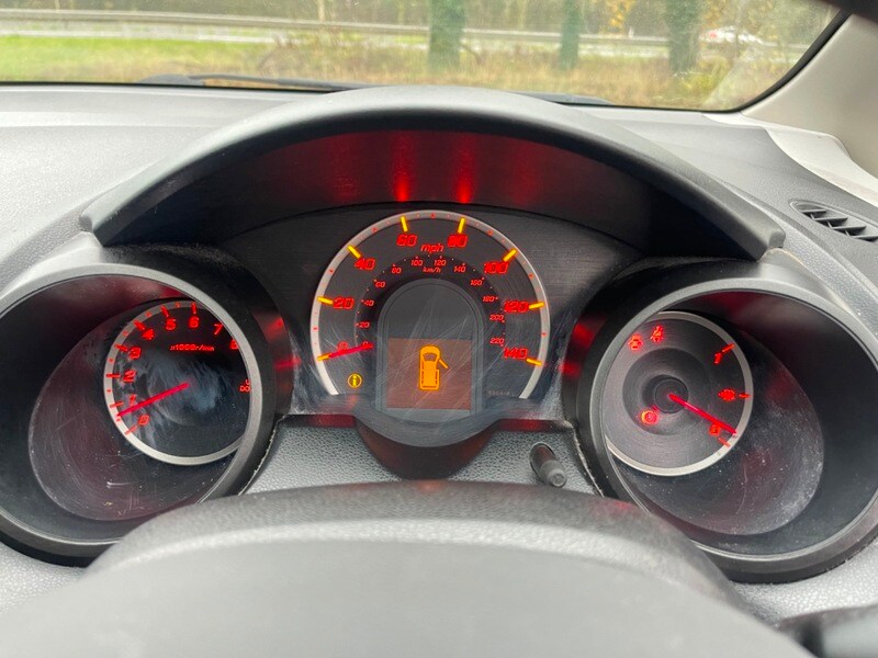 Used Honda Jazz 2013 for sale - 76591296: Photo 25