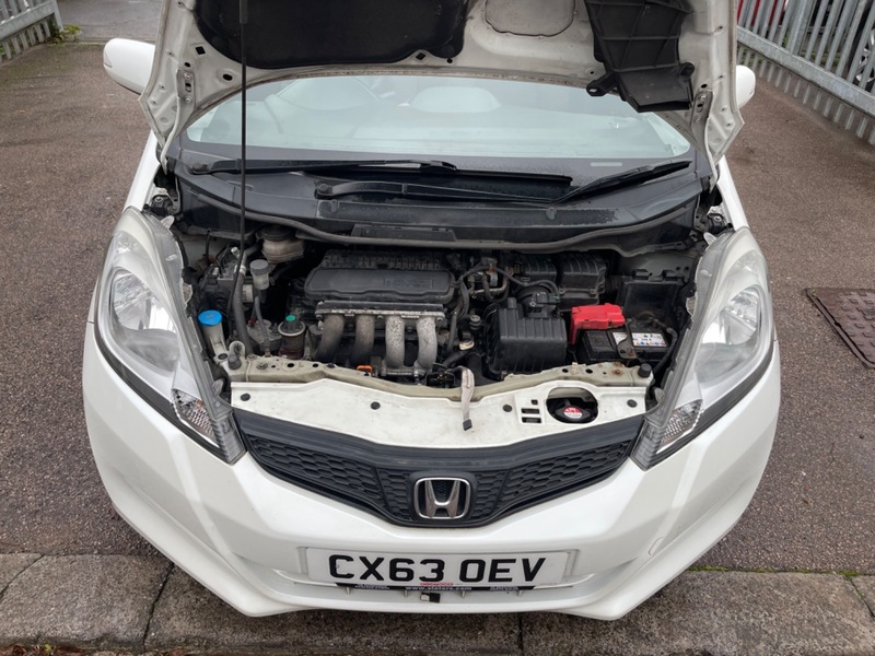 Used Honda Jazz 2013 for sale - 76591296: Photo 28