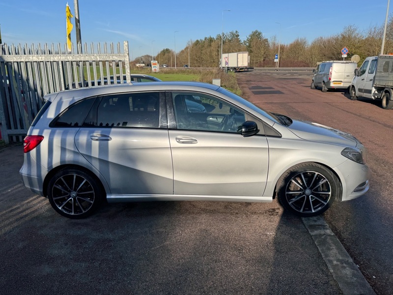 Used Mercedes-Benz B Class 2015 for sale - 76655615: Photo 14