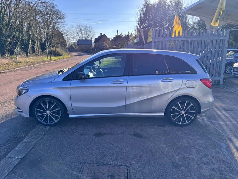 Used Mercedes-Benz B Class 2015 for sale - 76655615: Photo 16