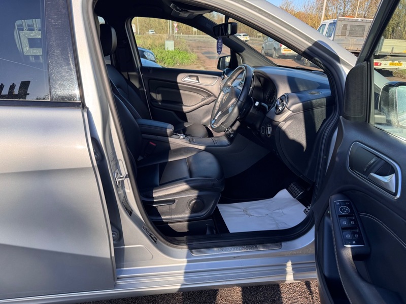 Used Mercedes-Benz B Class 2015 for sale - 76655615: Photo 18