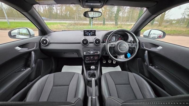 Used Audi A1 2017 for sale - 77798507: Photo 2