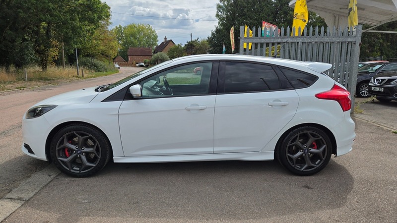 Used Ford Focus 2013 for sale - 76986590: Photo 10
