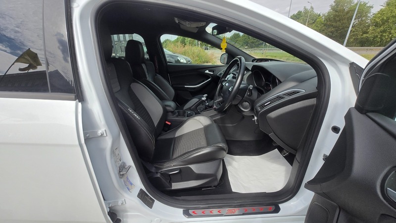 Used Ford Focus 2013 for sale - 76986590: Photo 21