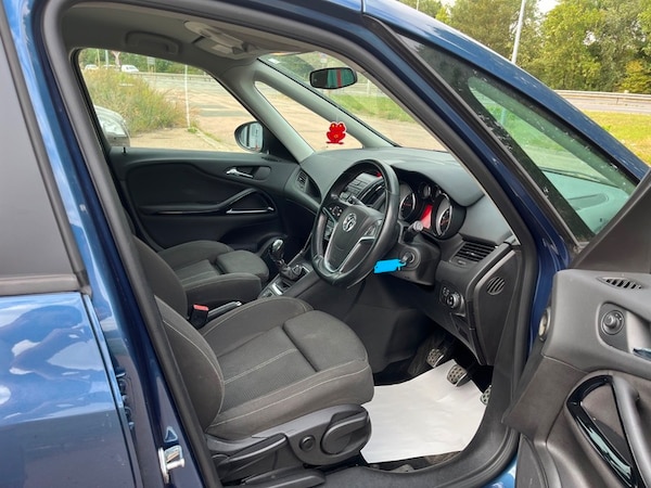 Used Vauxhall Zafira 2015 for sale - 75654950: Photo 18