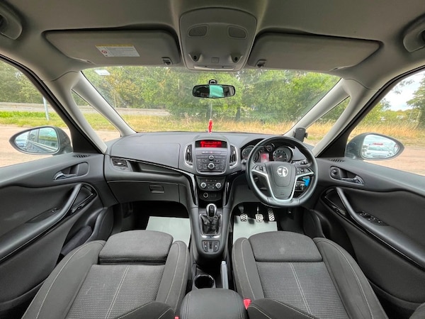 Used Vauxhall Zafira 2015 for sale - 75654950: Photo 22