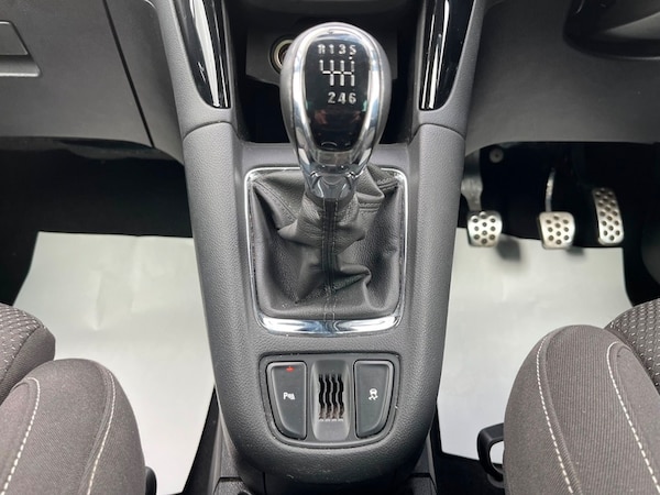 Used Vauxhall Zafira 2015 for sale - 75654950: Photo 24