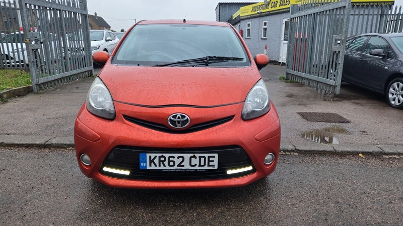 Used Toyota AYGO 2012 for sale - 77452698: Photo 2