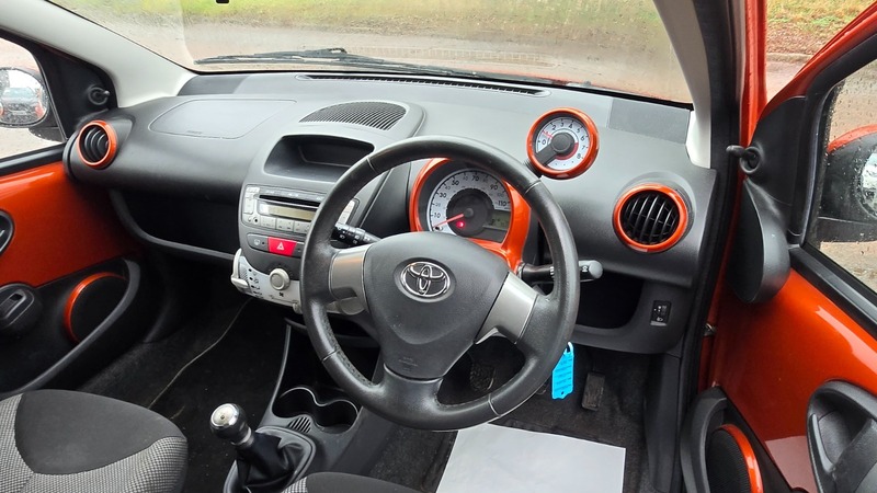 Used Toyota AYGO 2012 for sale - 77452698: Photo 6